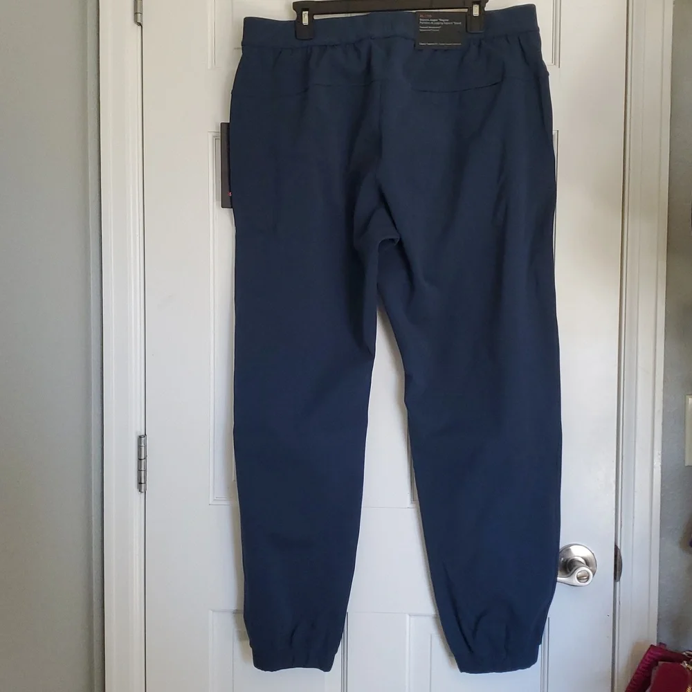 NWT Lululemon Sojourn Jogger Men's Xl Indochine Blue